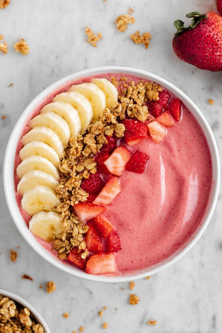 Creamy Strawberry Banana Smoothie Bowl Recipe